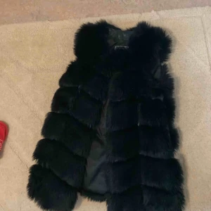  - Pälsväst från garoff storlek M i bra skick såklart
