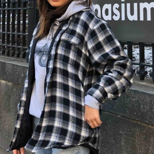  - Superfin vintage överskjorta från Wrangler, fodrad på insidan! 