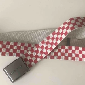  - chack skärp från dickies som går och spänna till hur man vill🤠🤠 ( frakt ingår)