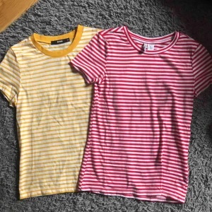  - Två randiga t-shirts från BikBok och H&M. 50kr för båda! Frakten står köparen för:)