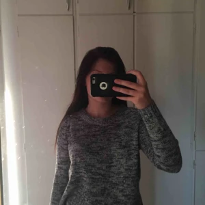  - Stickad sweatshirt