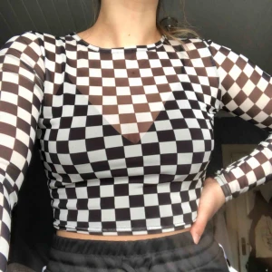  - Kroppad meshtopp från madlady