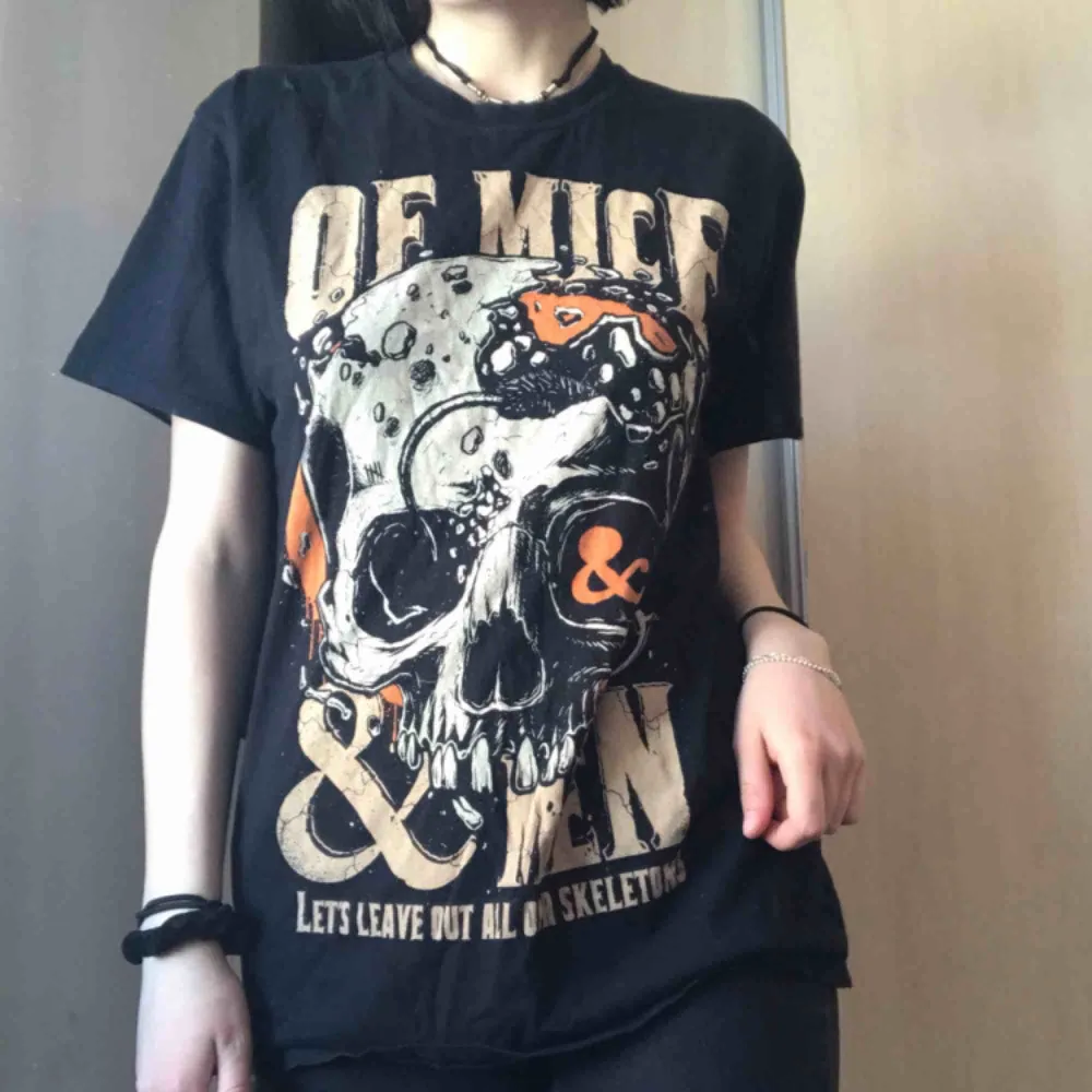 Of Mice & Men tshirt i strl M. Frakt ingår i priset✨. T-shirts.