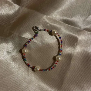 Armband - Madrid armband från RePearl uf. Kan hämtas upp i Gävle eller skickas med 11kr frakt✨