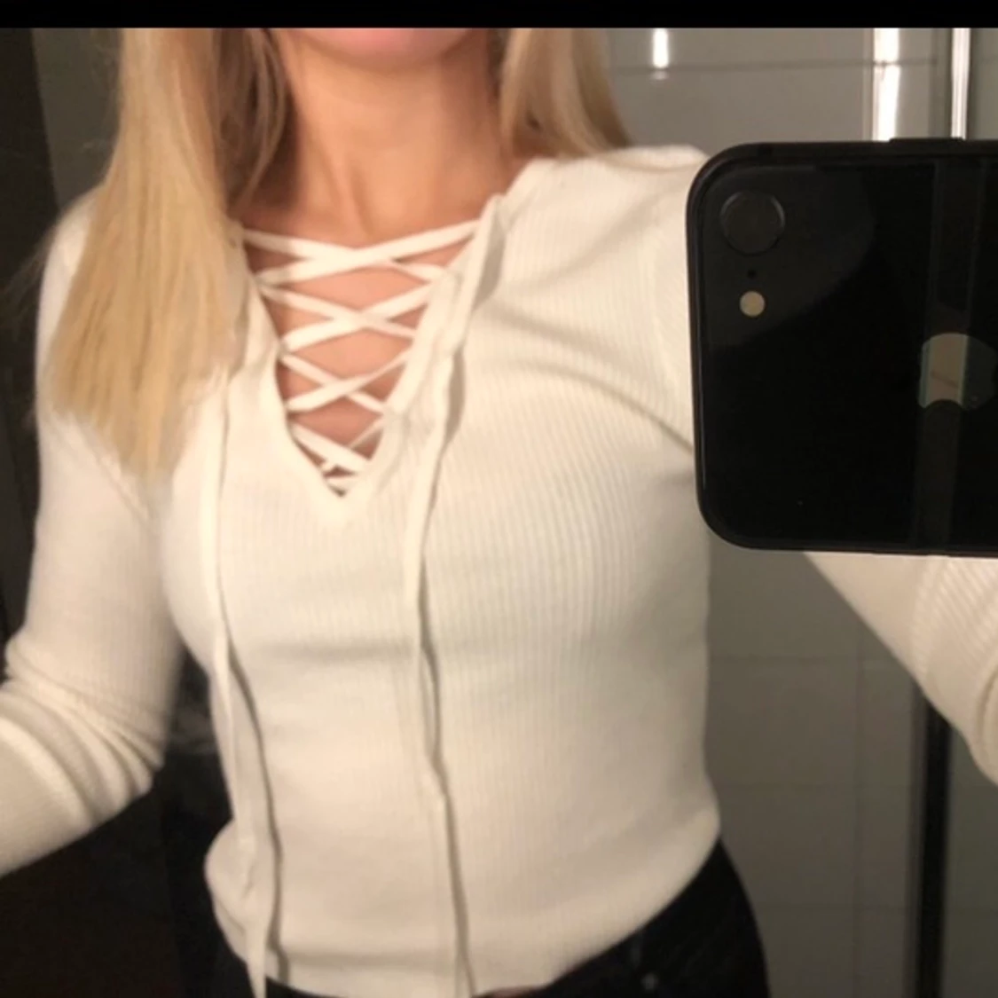 Ribbad långärmad tröja med snörning - 90