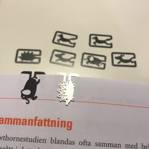 Bokmärken - Metalliskt bokmärken i olika djur mönster. 🦔 🐕 🐘 🐎 10 kr för en + frakt 11