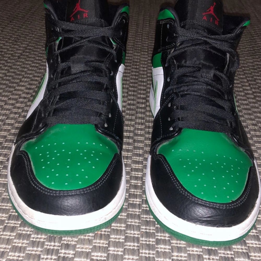 air jordan 1 mid green toe