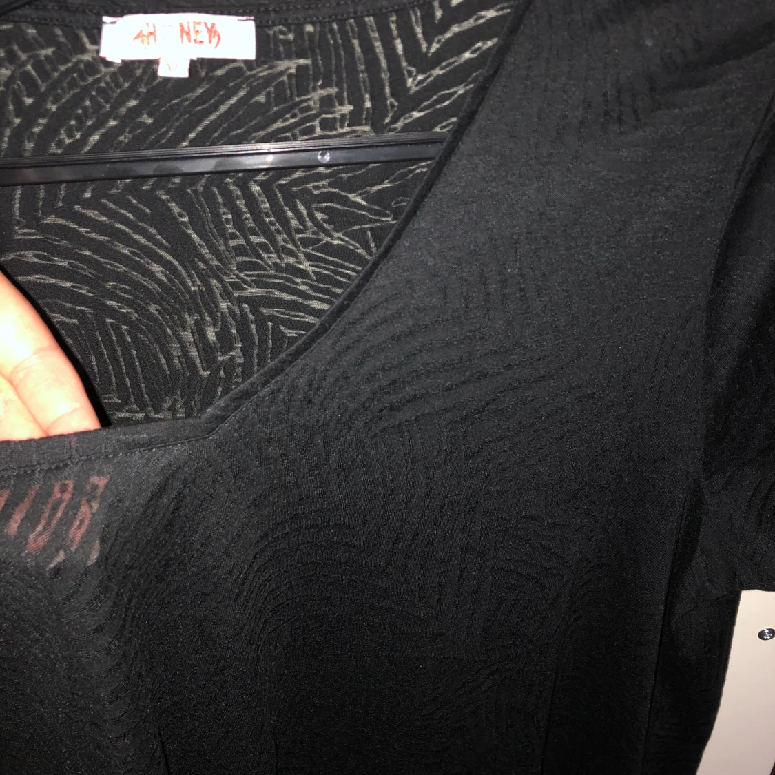 Svart kortärmad tröja  - 91