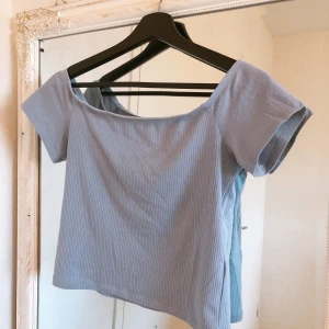 Blå/lila top från h&m - Blålila top från h&m. 