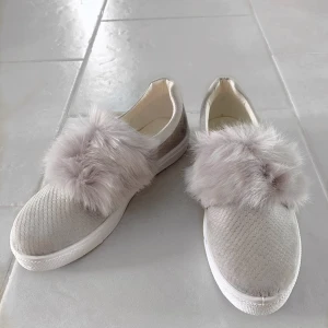 Skor st 37 - Skor i nyskick, endast testade. 