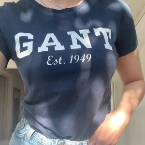 Gant t-Shirt  - ( fri frakt ) 