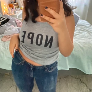 feet linne  - skit cool linne som jag aldrig använt, väldigt skön å bekväm❤️  vet inte vart jag har köpt den men skit cool✨✨