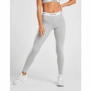 Calvin Klein Mjukisar - Säljer pga för små för mig :) Bra skick. Nypris ca 599kr