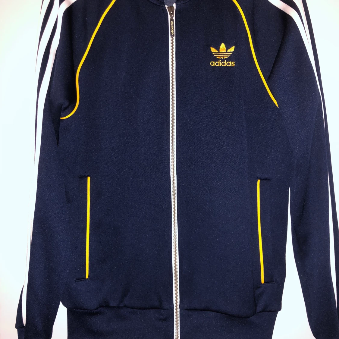 Adidas / Nike kofta storlek 36-38