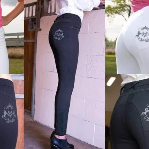 Ridbyxor till Häst & Fest! - Ridbyxor till Häst & Fest för endast 699:- (Ord pris 1699:-)      Vi har i färgerna: marinblå svart och vit och vi har storlekarna 34,36,38,40,42,44,46😃😊 OBS bara 34 I vitt 