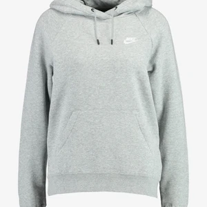 Grå nike Sweatshirt - Grå Nike Sweatshirt, använd fyra gånger. Köpt för 780, nypris: 600kr( kan även diskuteras ). Passar från XS-XL beroende på hur man vill att den ska sitta:) Möts upp i Stockholm eller Uppsala, fler bilder kan skickas!!