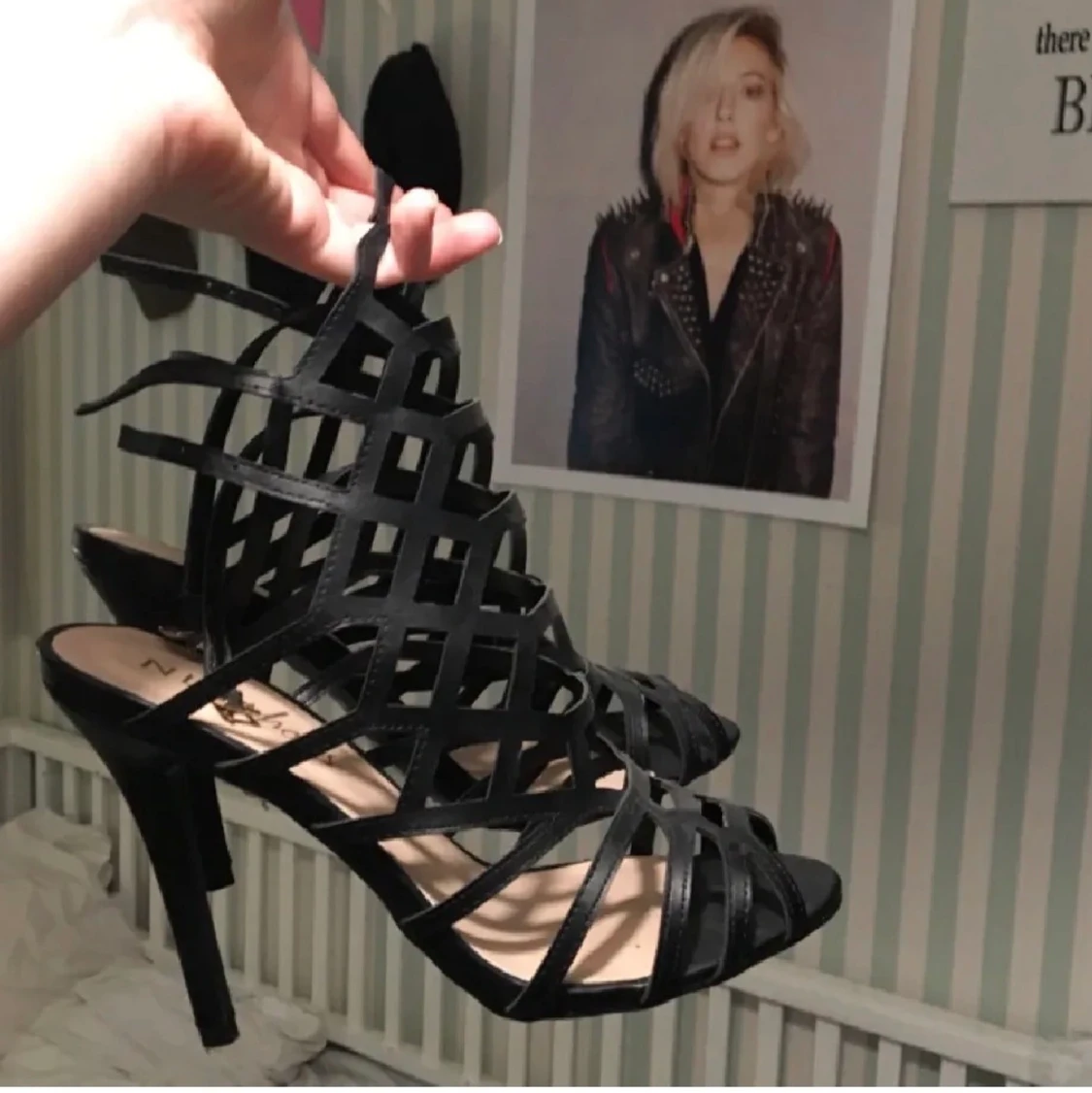 Svarta klackskor  - 90