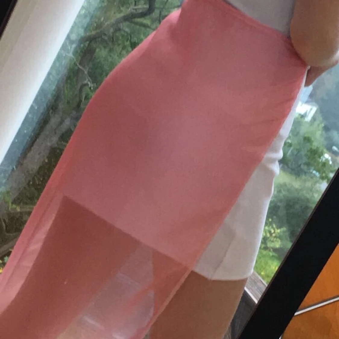 Kjol med släp  - 90