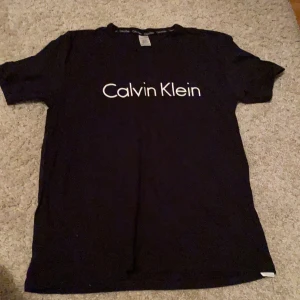 T shirt  - Jätte fint skick