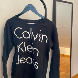 Calvin Klein jeans tröja  - Utmärkt skick.