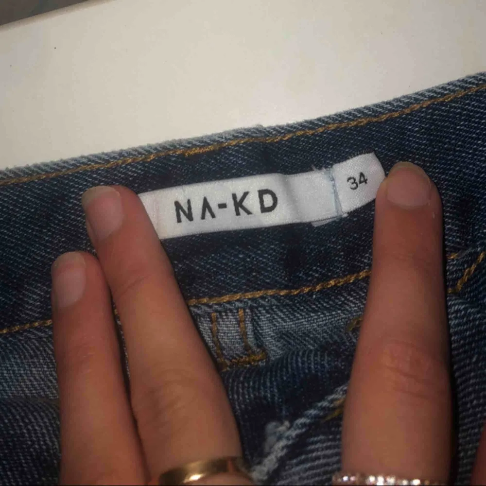 Jeans kjol från Nakd, strl 34(xs) men passar även 36 (s). Kjolar.