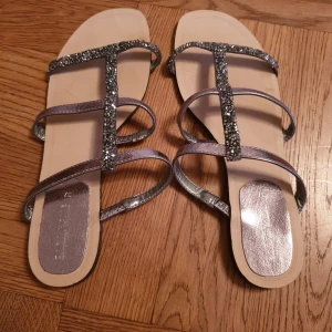  - Zara Home Loungewear collection. Använda ett par gånger utomhus. 