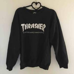 Clean äkta Trasher sweatshirt! Sitter så snyggt! Bra skick! 50 kr frakt🌵
