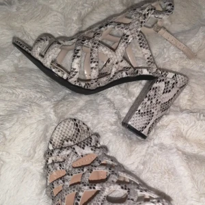  - Klackskor helt nya 