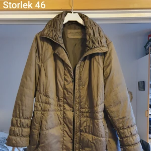  - Den är i mycket fint skick  Frakt tillkommer 