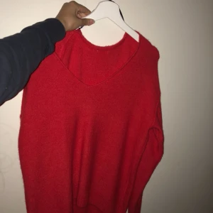  - Jätte fin stickad tröja från hm. Pris går att diskutera