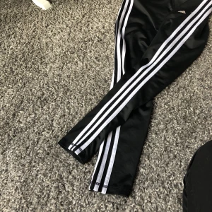  - Fina adidas tights, beställda från adidas.se