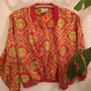  - Tunn jacka från beyond retro ✨