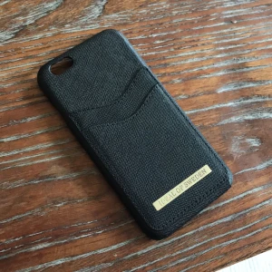  - Nytt skal från ideal of sweden till iphone 6/6s. Kan skickas mot fraktkostnad.