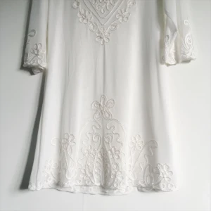  - Söt klänning som en gång var tänkt till studenten men hittade en annan istället, så aldrig använd! 