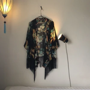  - Fin Kimono som säljes för jag tyvärr aldrig använder kimonos... 