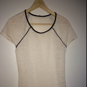  - Never used top with leather strikes 