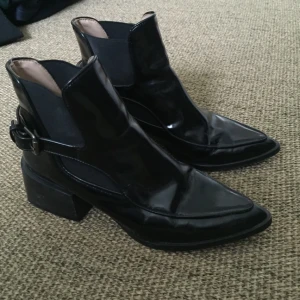  - Skor fr Zara, stl 36.