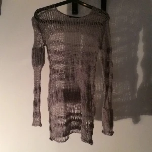  - Nättröja, längre modell.