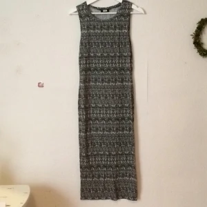  - Cool tight långklänning 