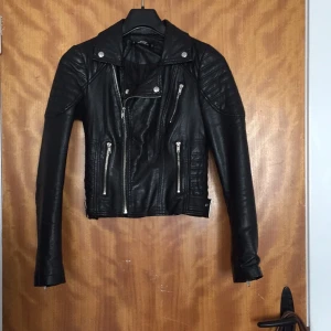  - Jacka från Miss Selfridge i London