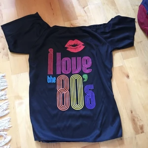  - Maskerad 80tals tröja. Aldrig använd