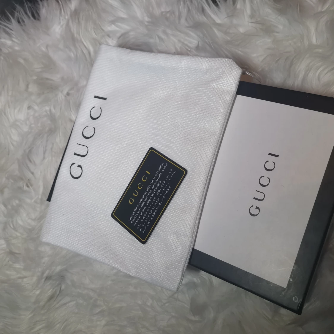 G.ucci orginal svart canvaskeps  - 90