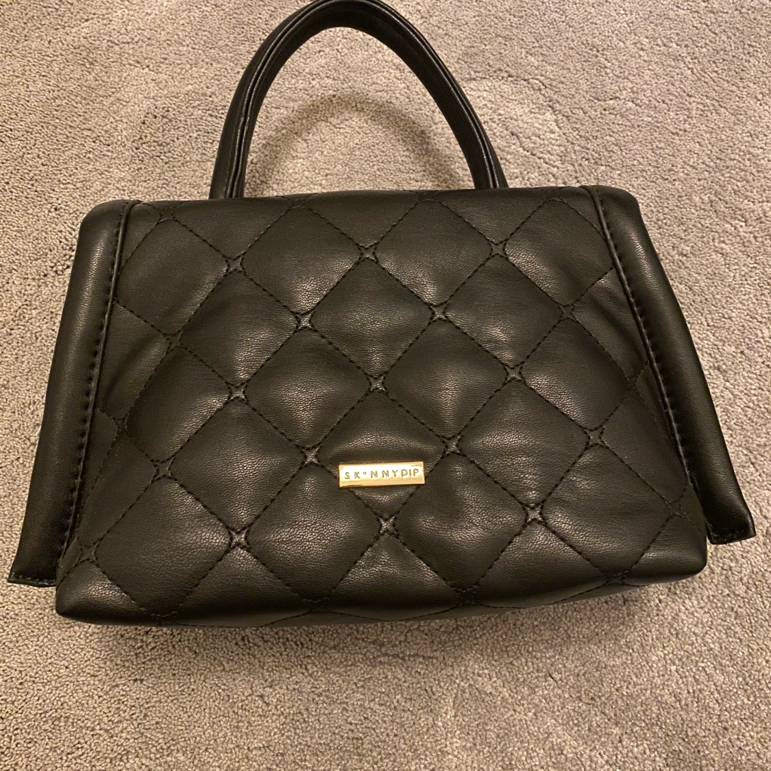 Liten väska med blixtrar  - 90