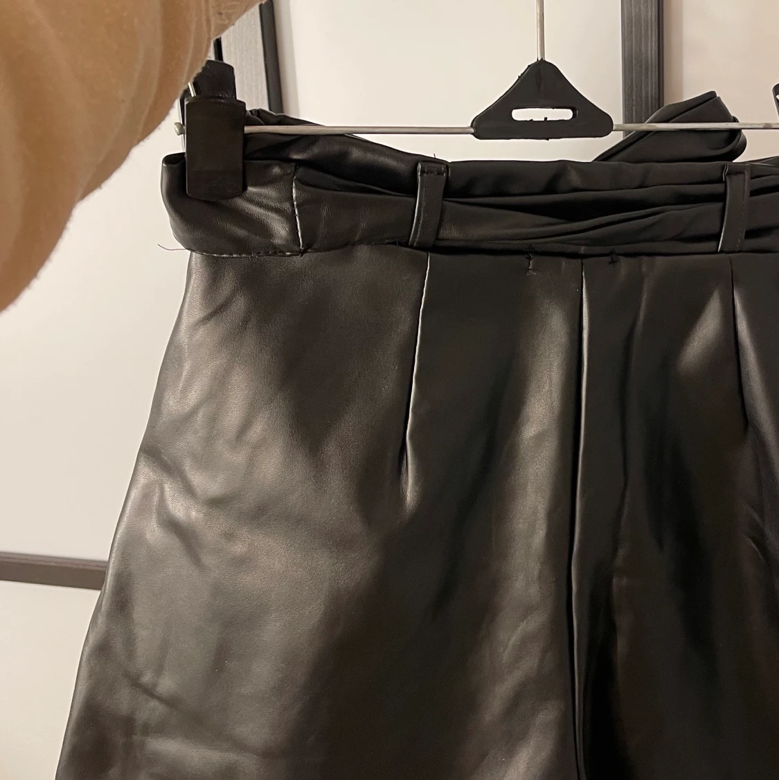 Läder shorts från NLY storlek XS - 90