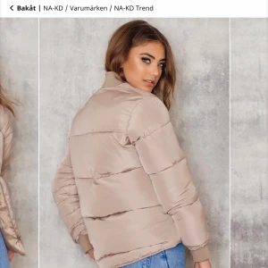 Nakd jacka (vinterjacka)  - Säljer min nästintill oanvända jacka från nakd pågrund av inte min stil. Jackan har gått som smör och är helt slutsåld. Jackan är i färgen beige och storlek Xs men slullle säga S.