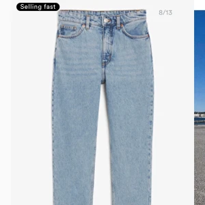 Kimomo Monki Jeans - Raka ankellånga blåa populära jeans från monki. Använt väldigt få gånger. Köpta i 24.