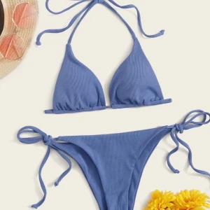 Bikini  - Helt oanvänd bikini från Shein. Jätte fin. Förliste så används inte 💕 frakt tillkommer på 25kr