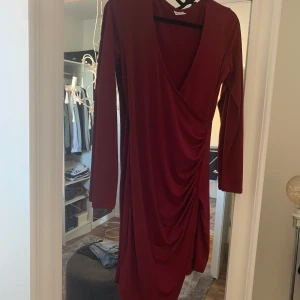 Klänning - Klänning i mkt fint skick ! Stl S 