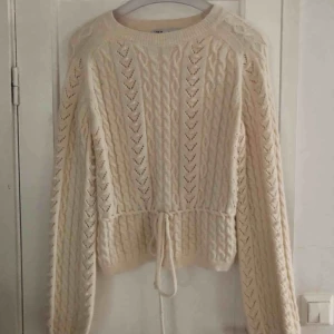  - Superfin stickad tröja från zara🌼💞aldrig använd, (frakt 79 kr) 