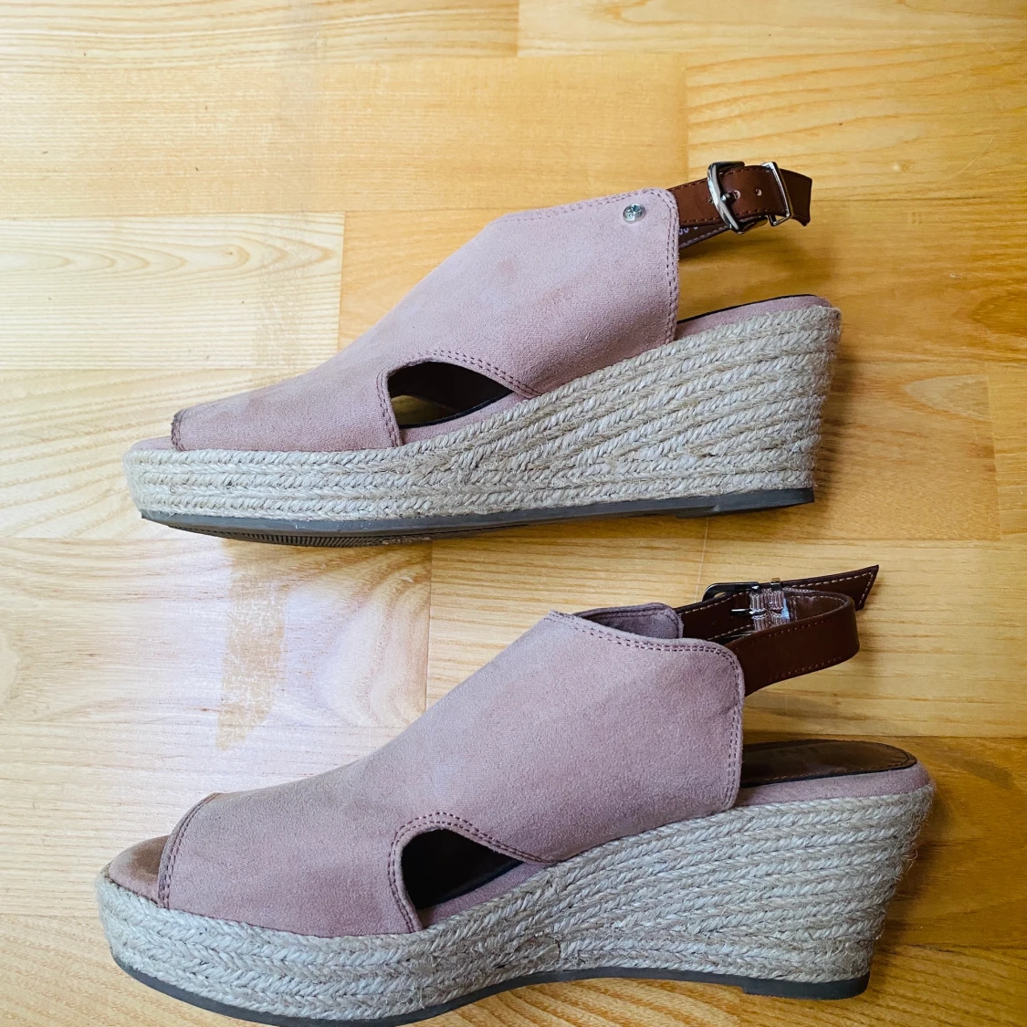 Linear of Sweden kilklackar , storlek 37 